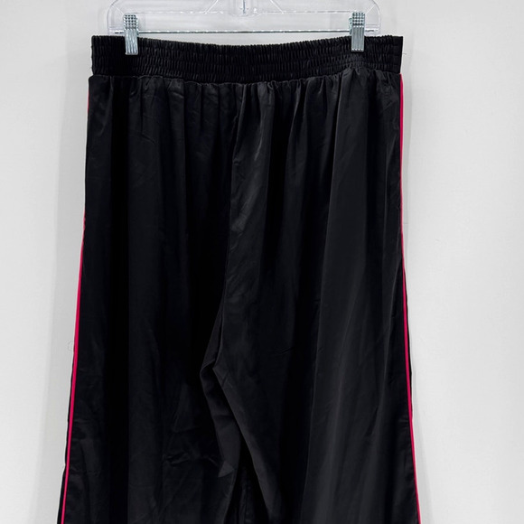 Torrid Wide Leg High-Rise Pull-On Satin Pants in black pink piping 0/L formal - Picture 9 of 12